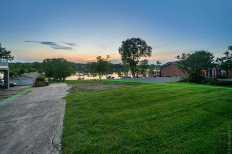 1096 Lock 4 Road Gallatin TN 37066
