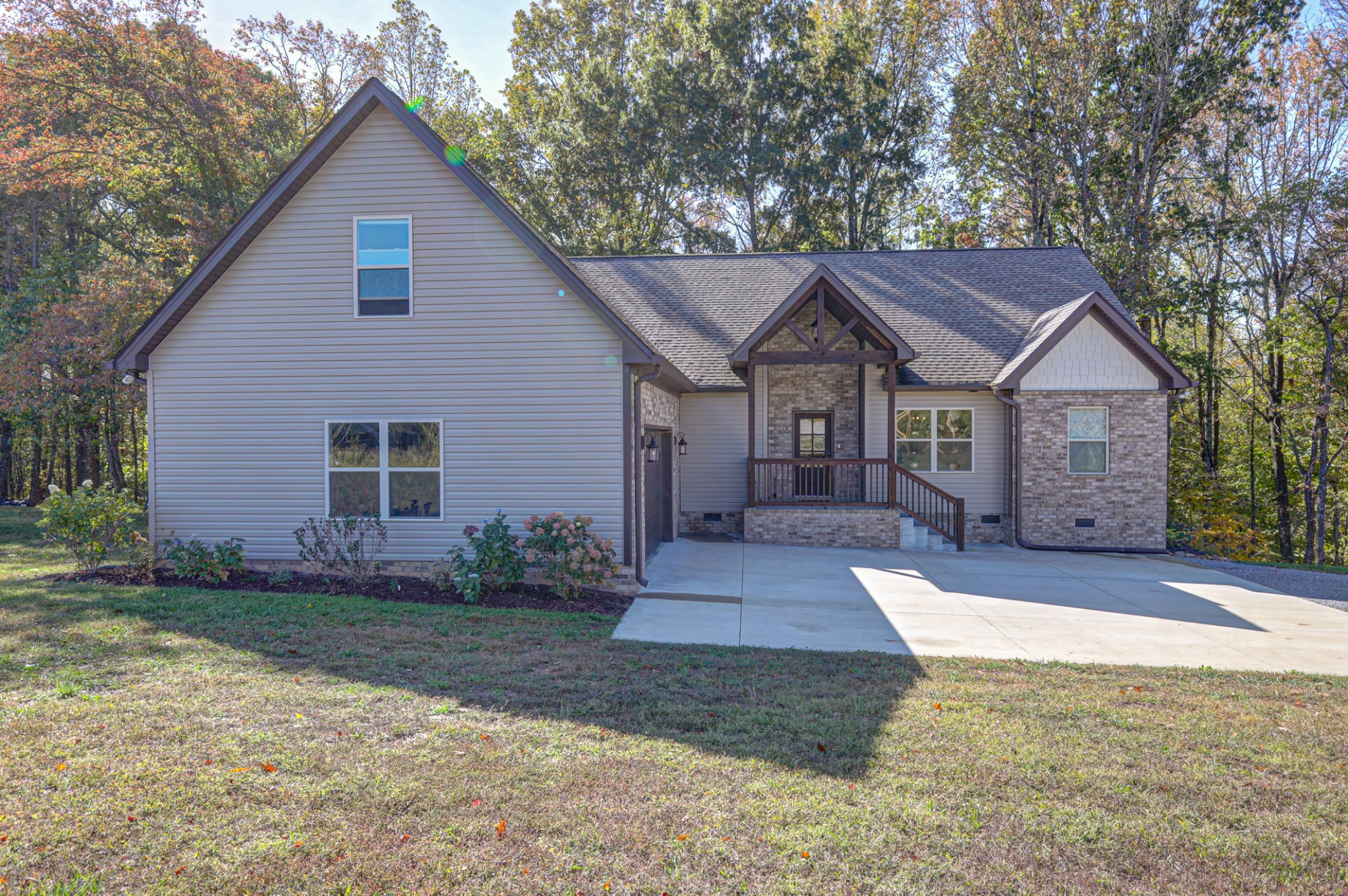 737 Shun Pike Cottontown TN 37048