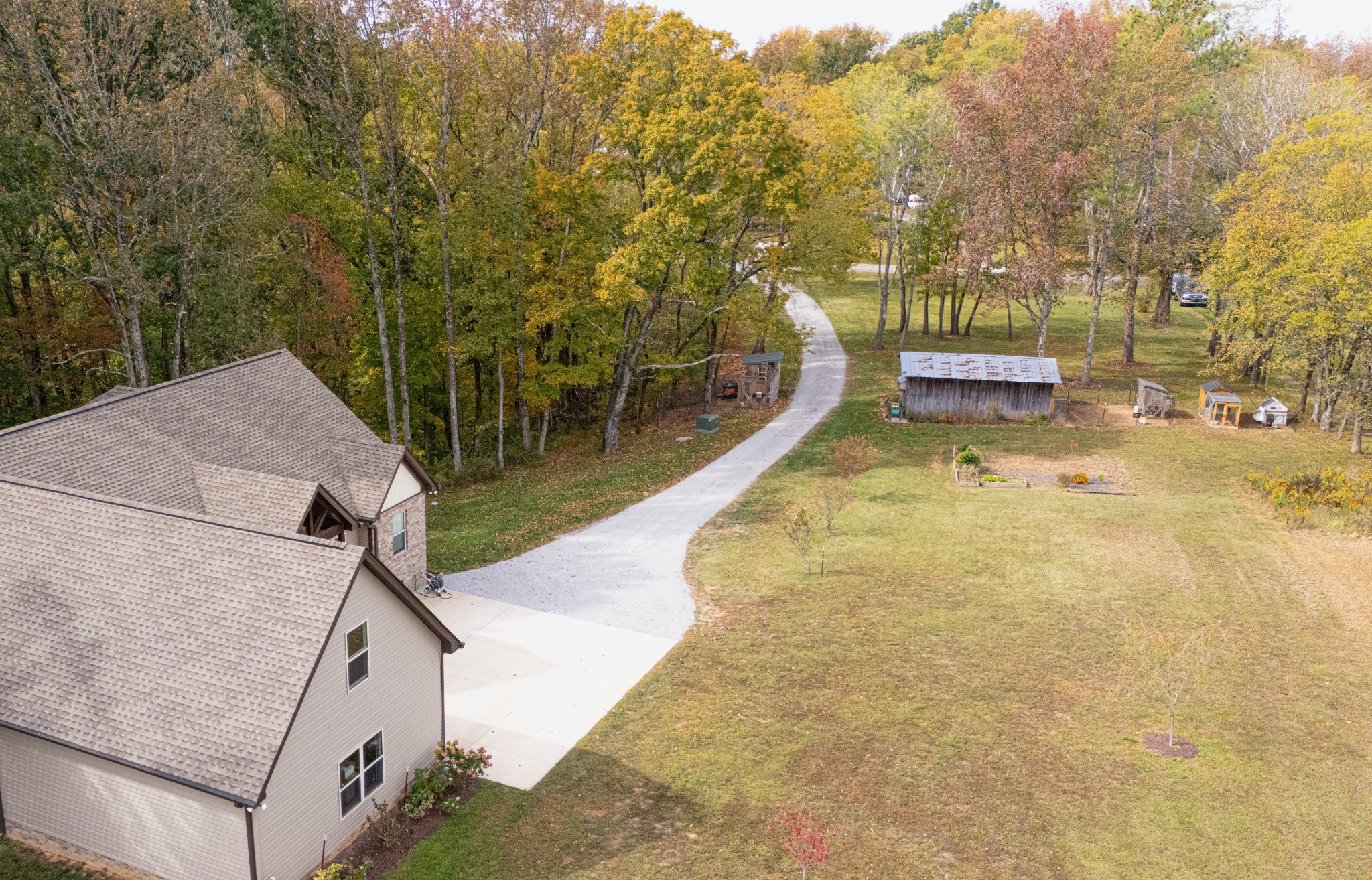 737 Shun Pike Cottontown TN 37048