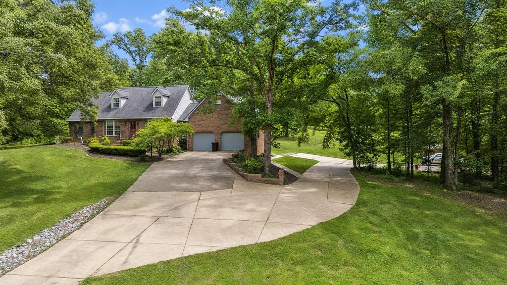 2307 Hamlin Drive Paris TN 38242