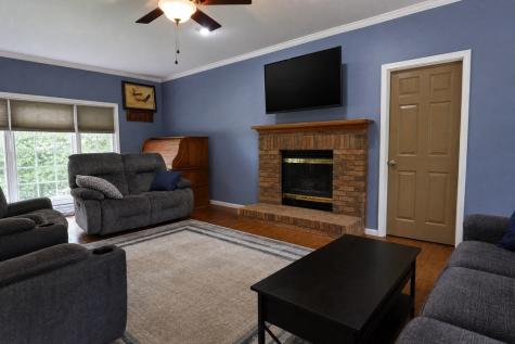 2307 Hamlin Drive Paris TN 38242