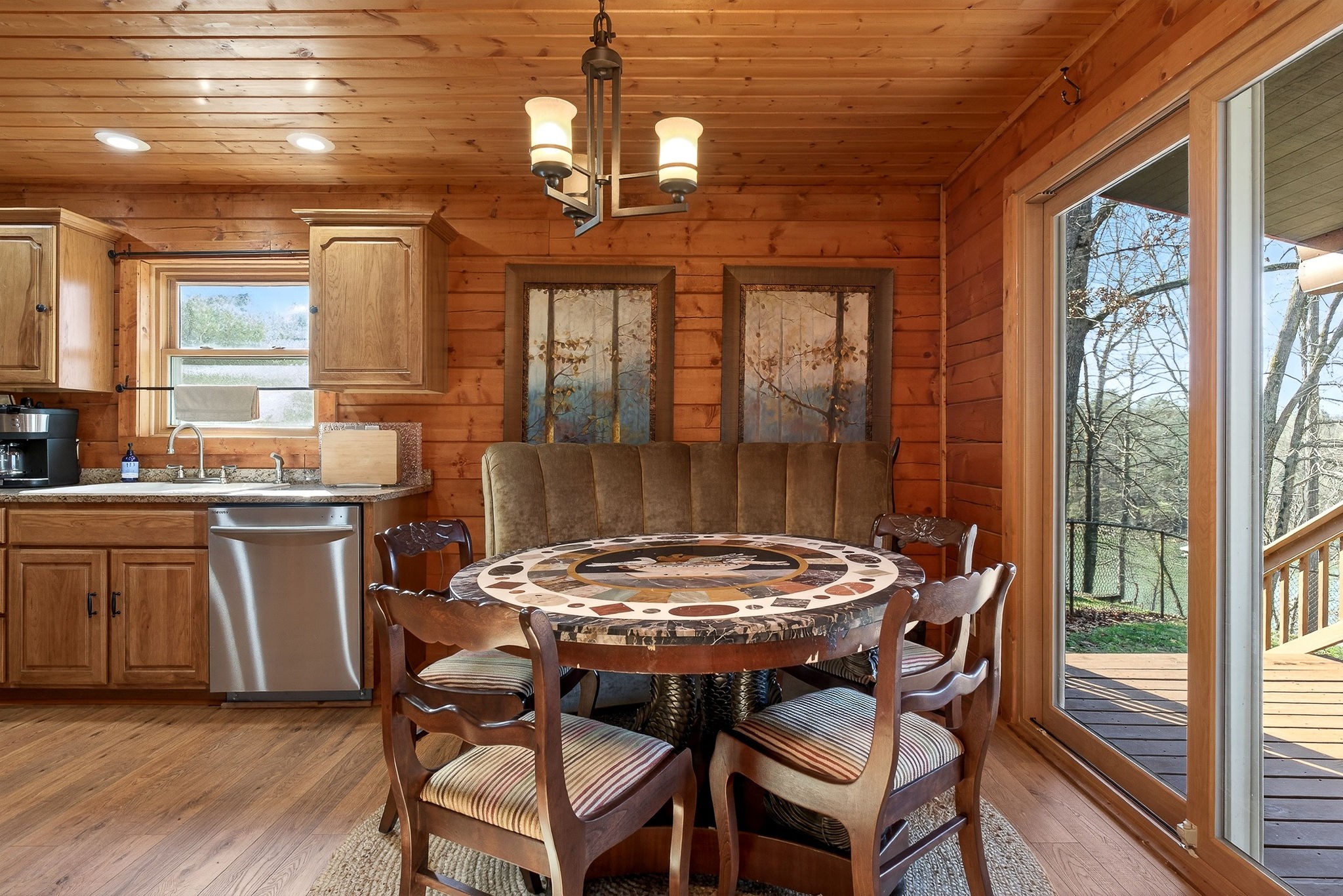142 Rayahs Way Quebeck TN 38579