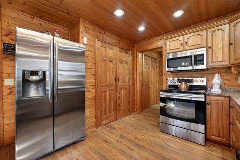 142 Rayahs Way Quebeck TN 38579
