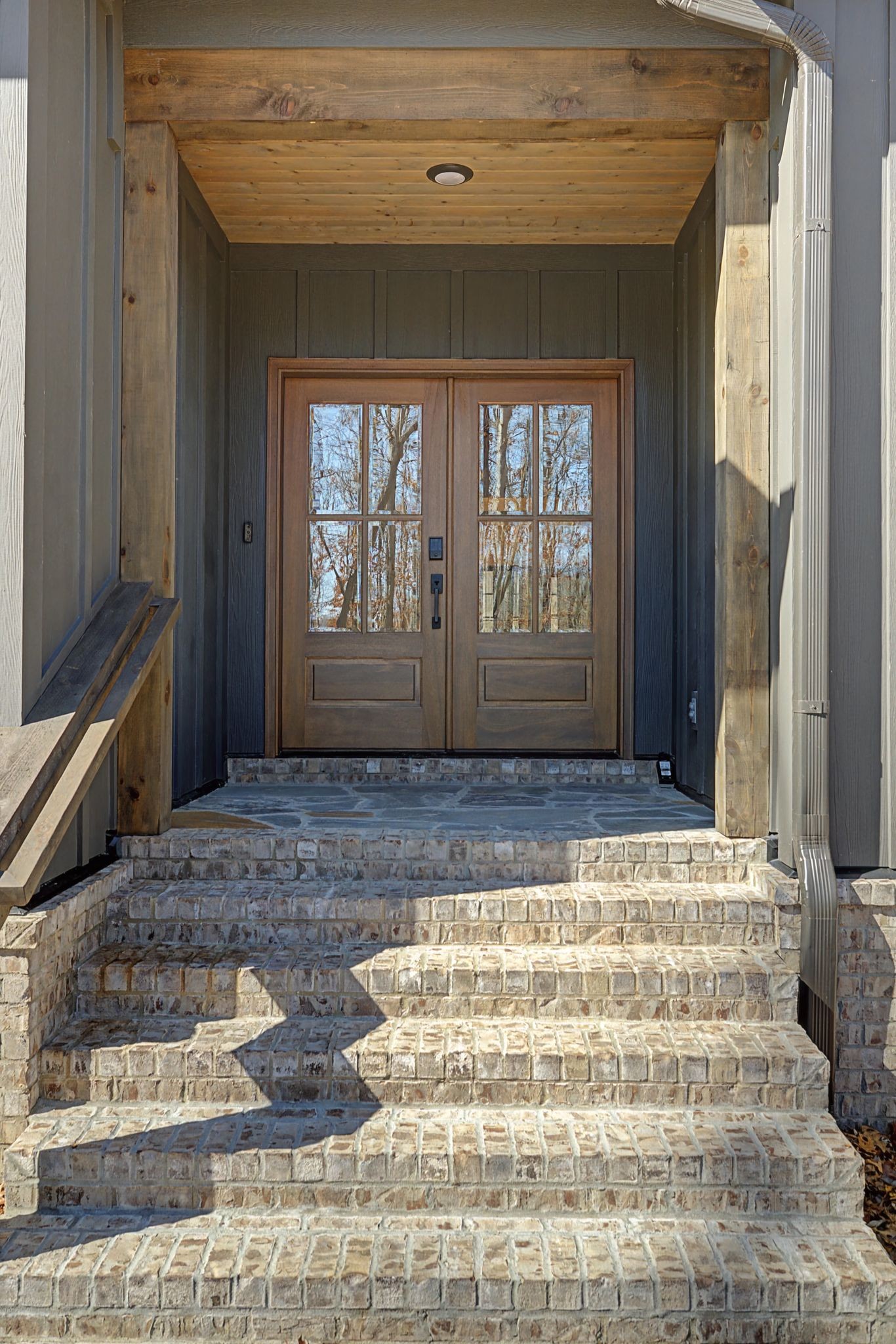 1863 Lake Louisa Loop Monteagle TN 37356