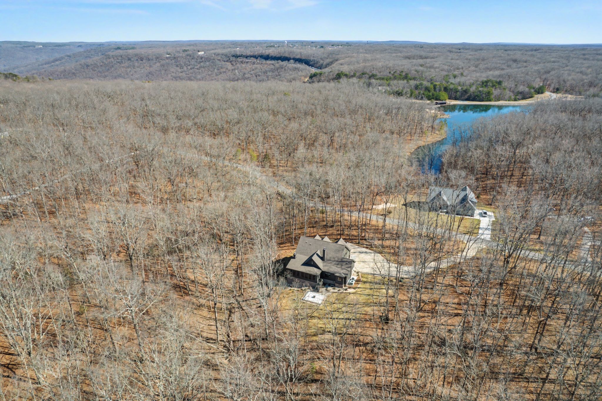 1863 Lake Louisa Loop Monteagle TN 37356
