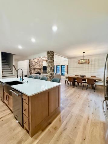 1863 Lake Louisa Loop Monteagle TN 37356