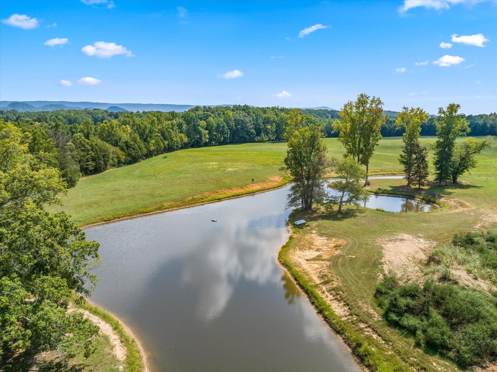 206 Zion Cove Lane Englewood TN 37329