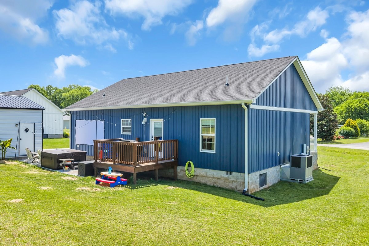 70 Crestview Drive Winchester TN 37398