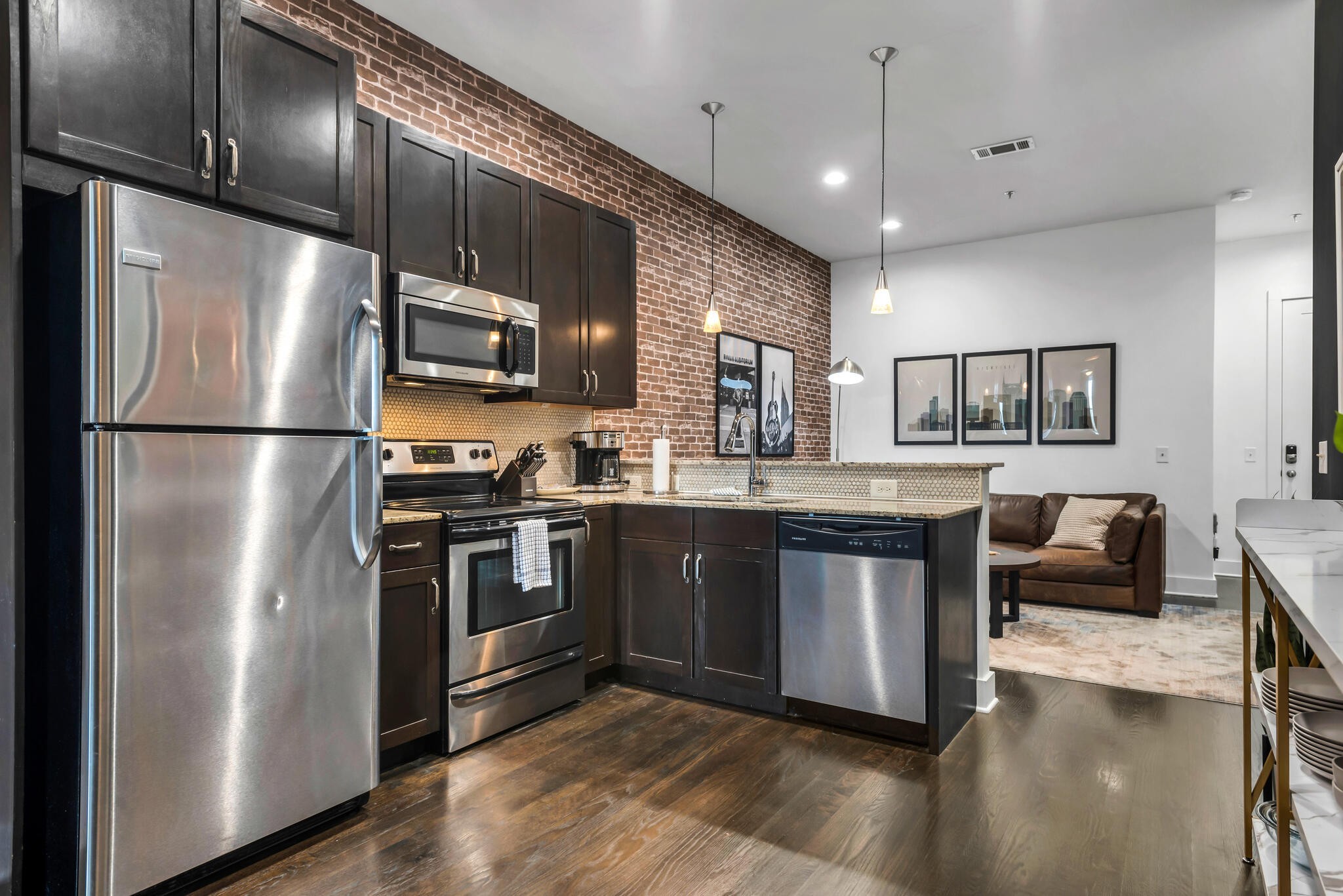 210 30th Ave, N Nashville TN 37203