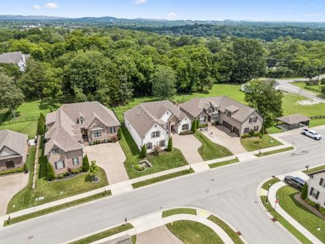 414 W Archer Way Hendersonville TN 37075