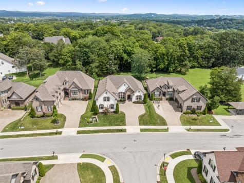 414 W Archer Way Hendersonville TN 37075