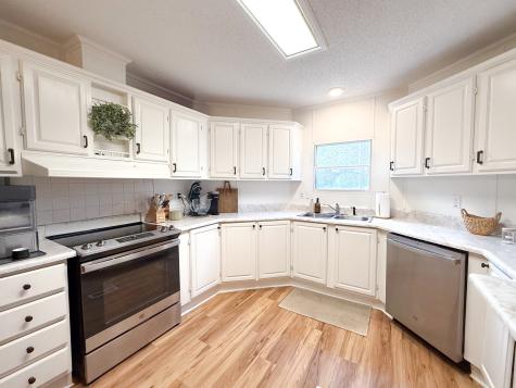 5400 Creek View Road Columbia TN 38401