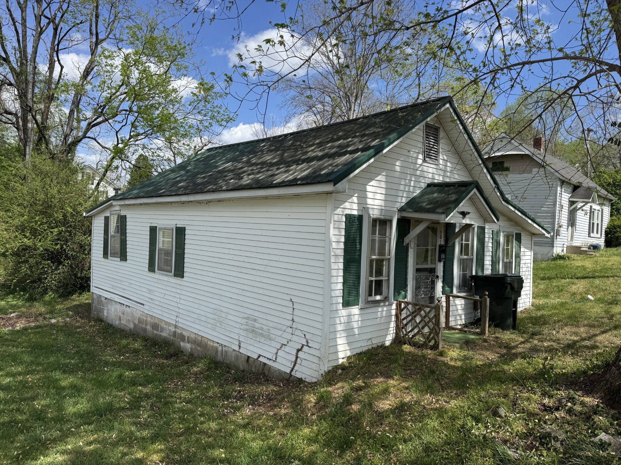 501 W Chestnut Street Dickson TN 37055