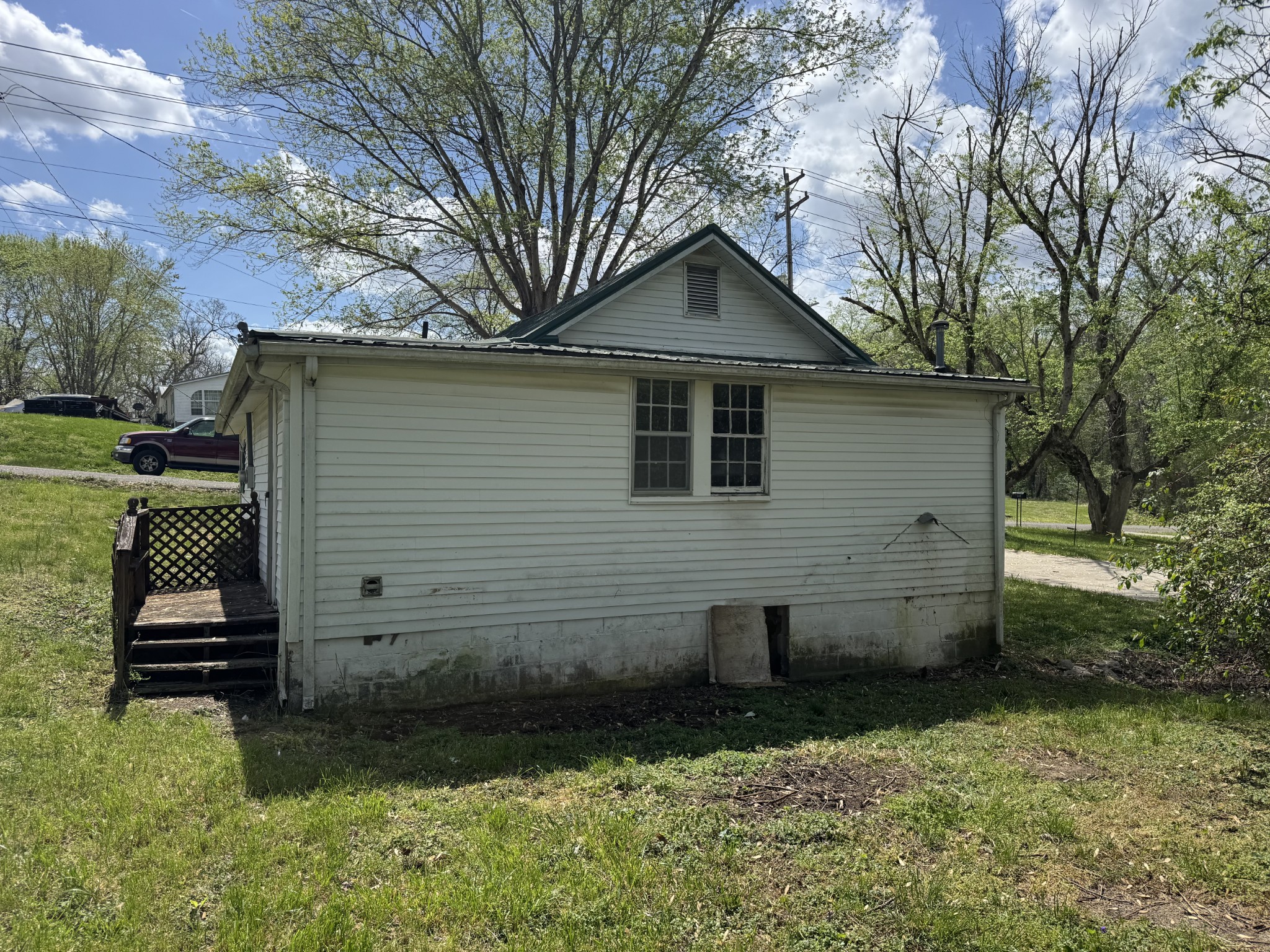 501 W Chestnut Street Dickson TN 37055