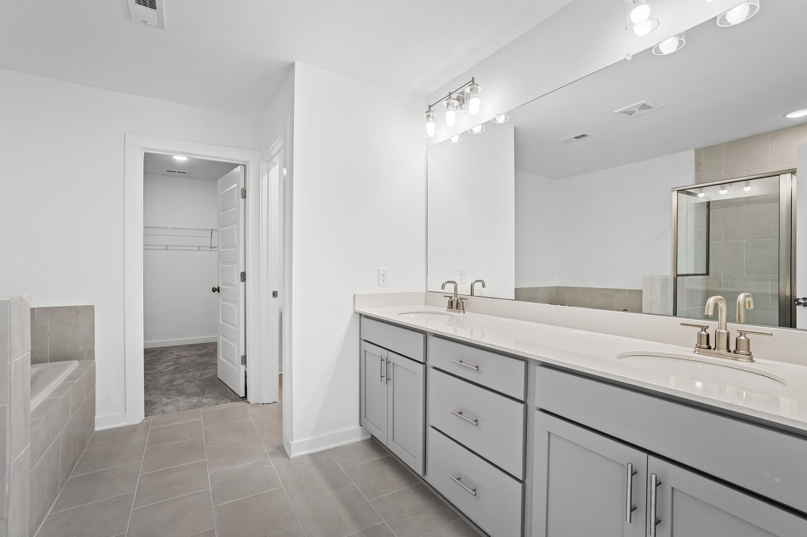 8004 Netterfield Drive White House TN 37188