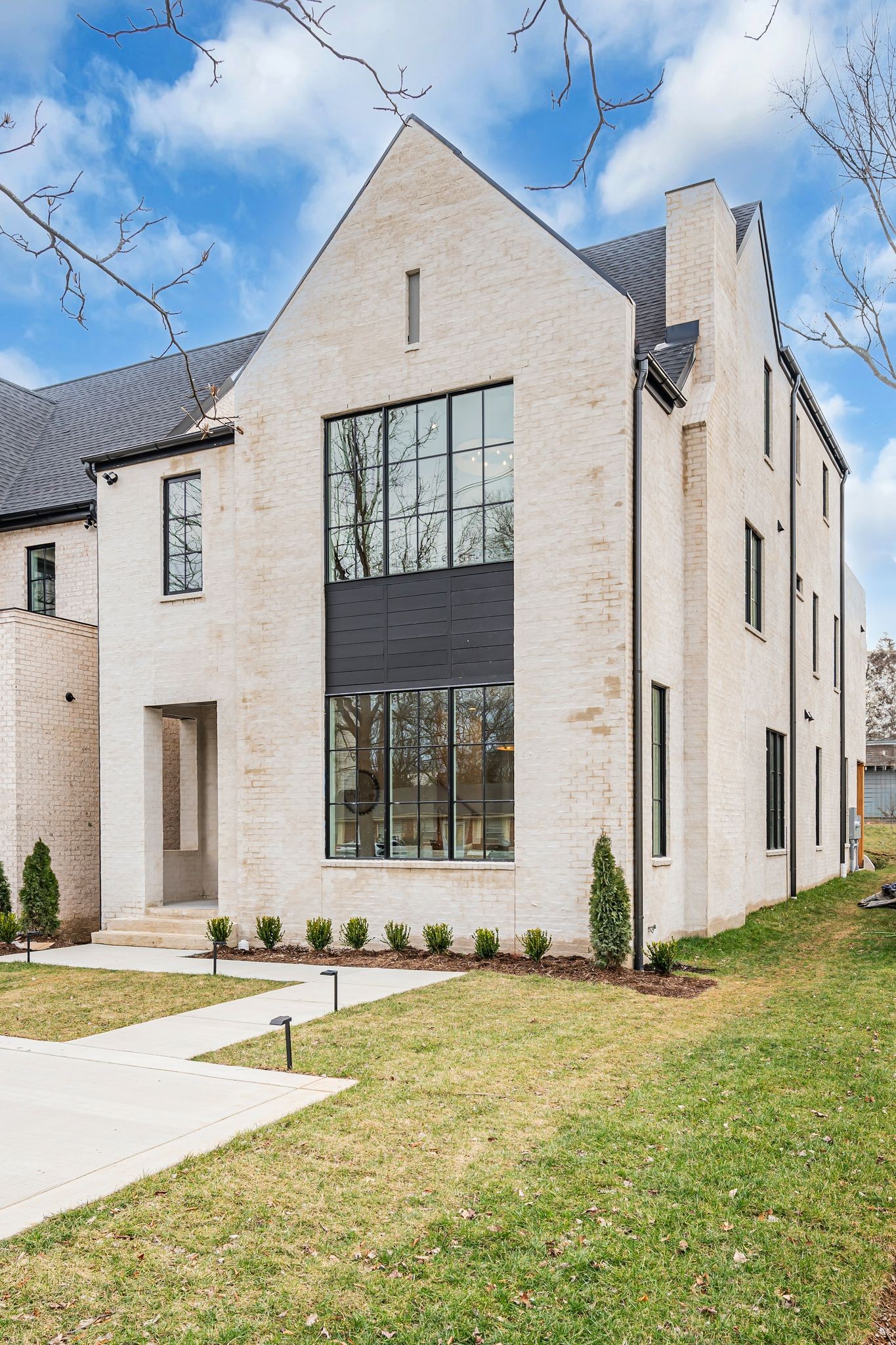1509B Kirkwood Avenue Nashville TN 37212