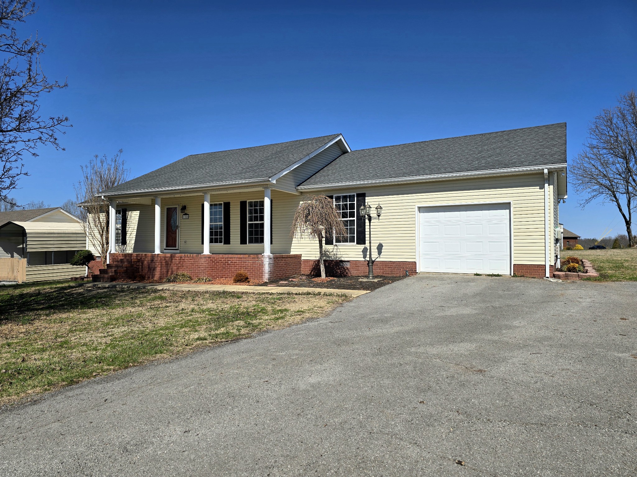 1381 Tom Grissom Road Morrison TN 37357