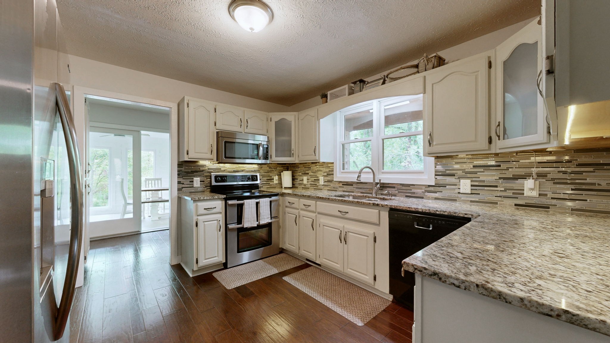 9695 Hartsville Pike Lebanon TN 37087