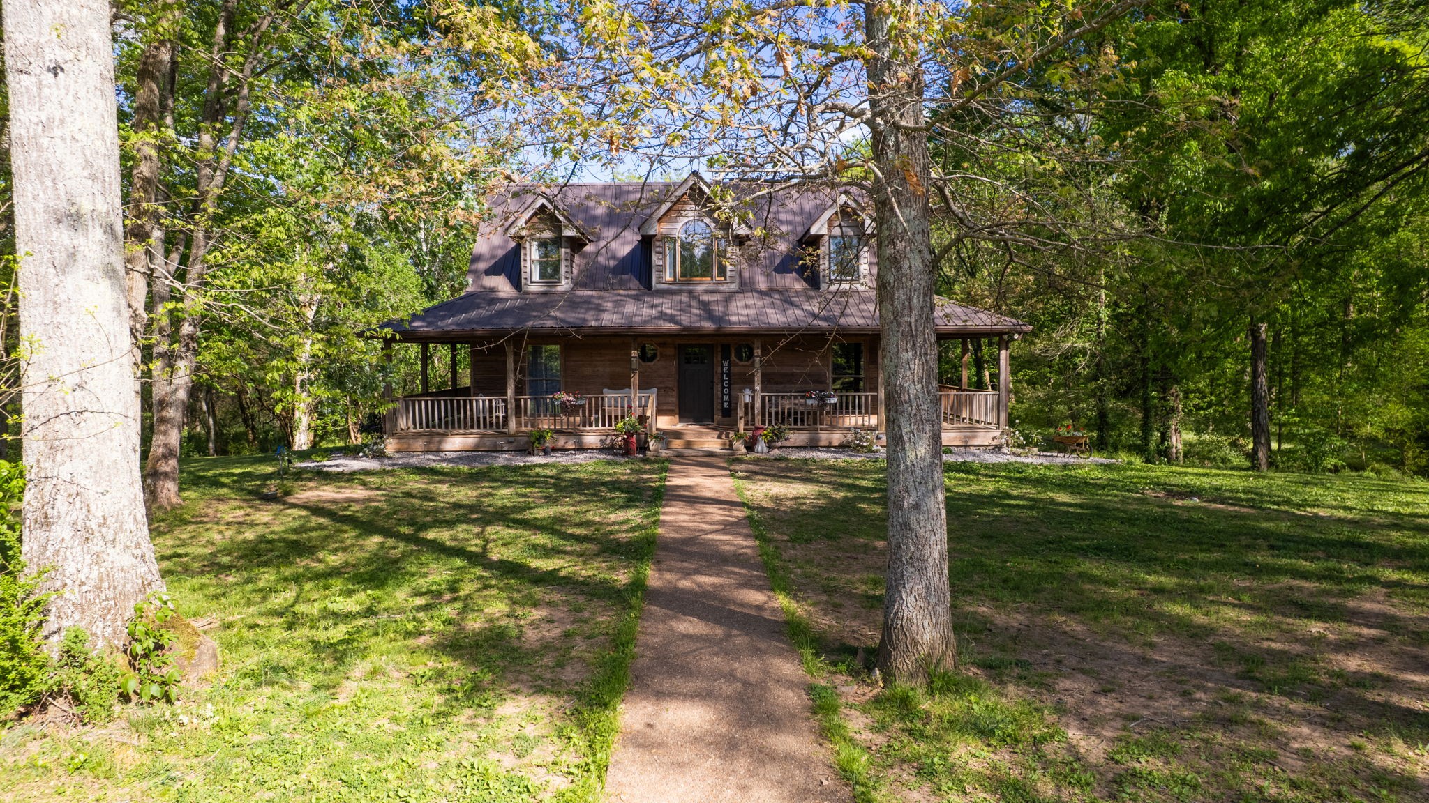 9695 Hartsville Pike Lebanon TN 37087