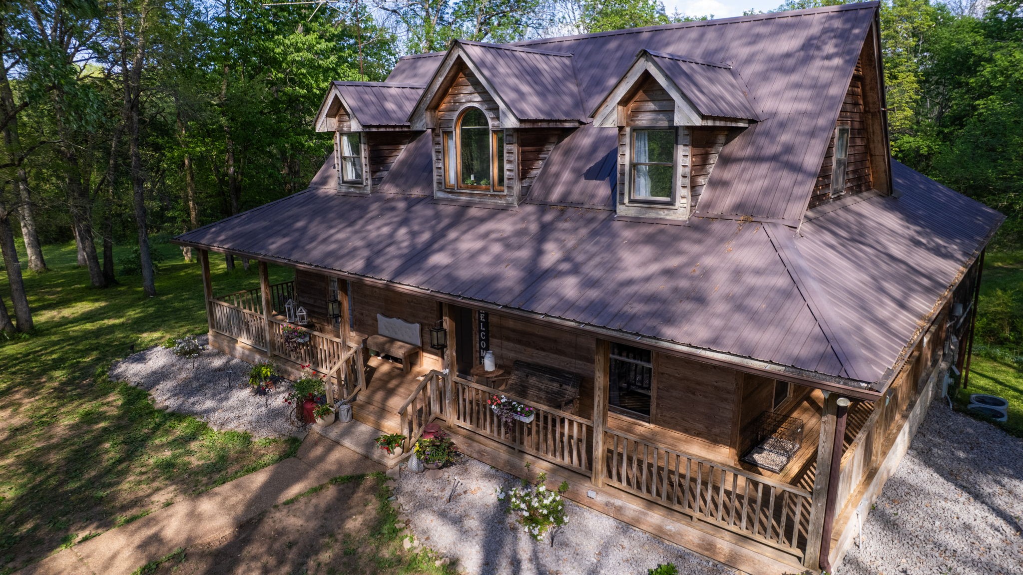 9695 Hartsville Pike Lebanon TN 37087