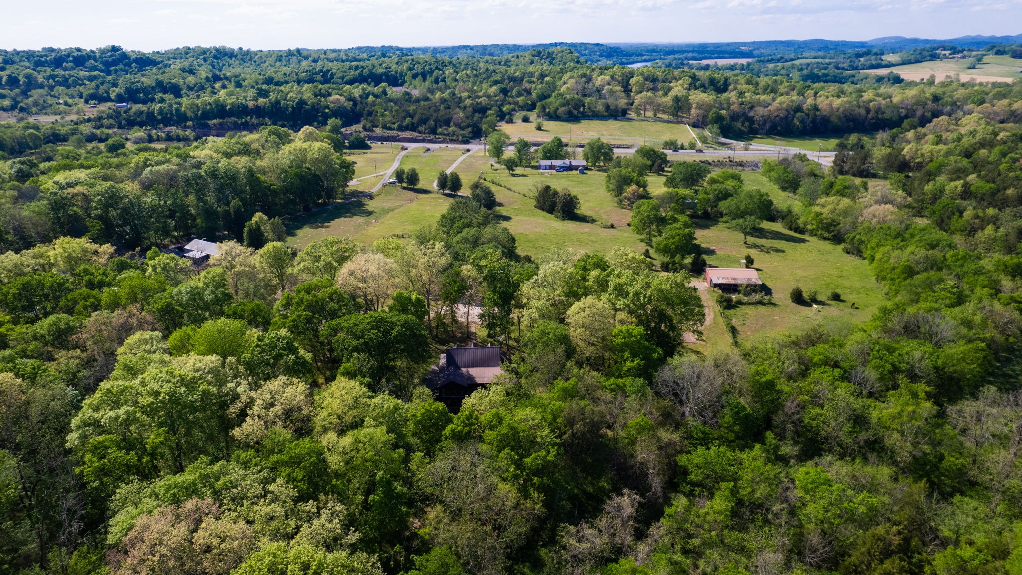 9695 Hartsville Pike Lebanon TN 37087