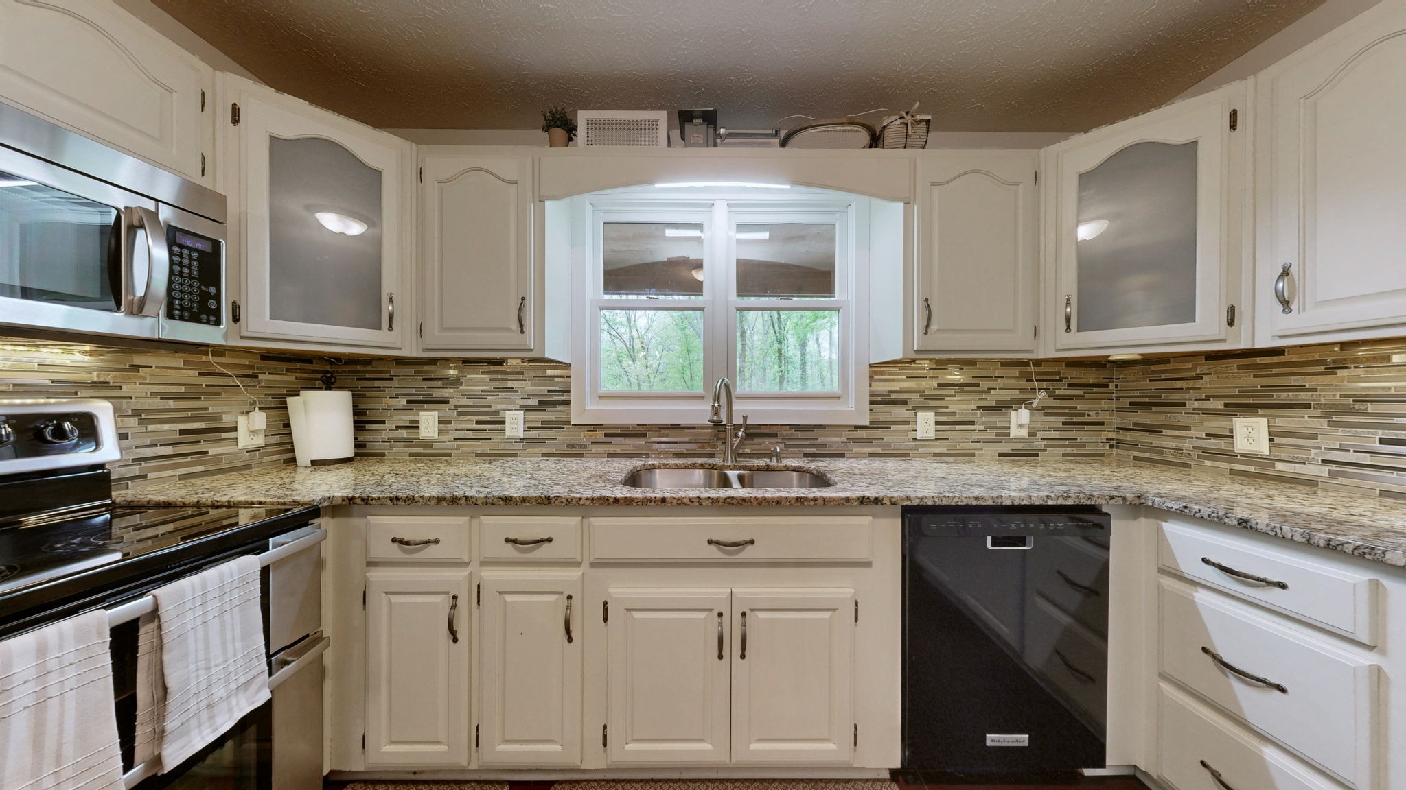 9695 Hartsville Pike Lebanon TN 37087