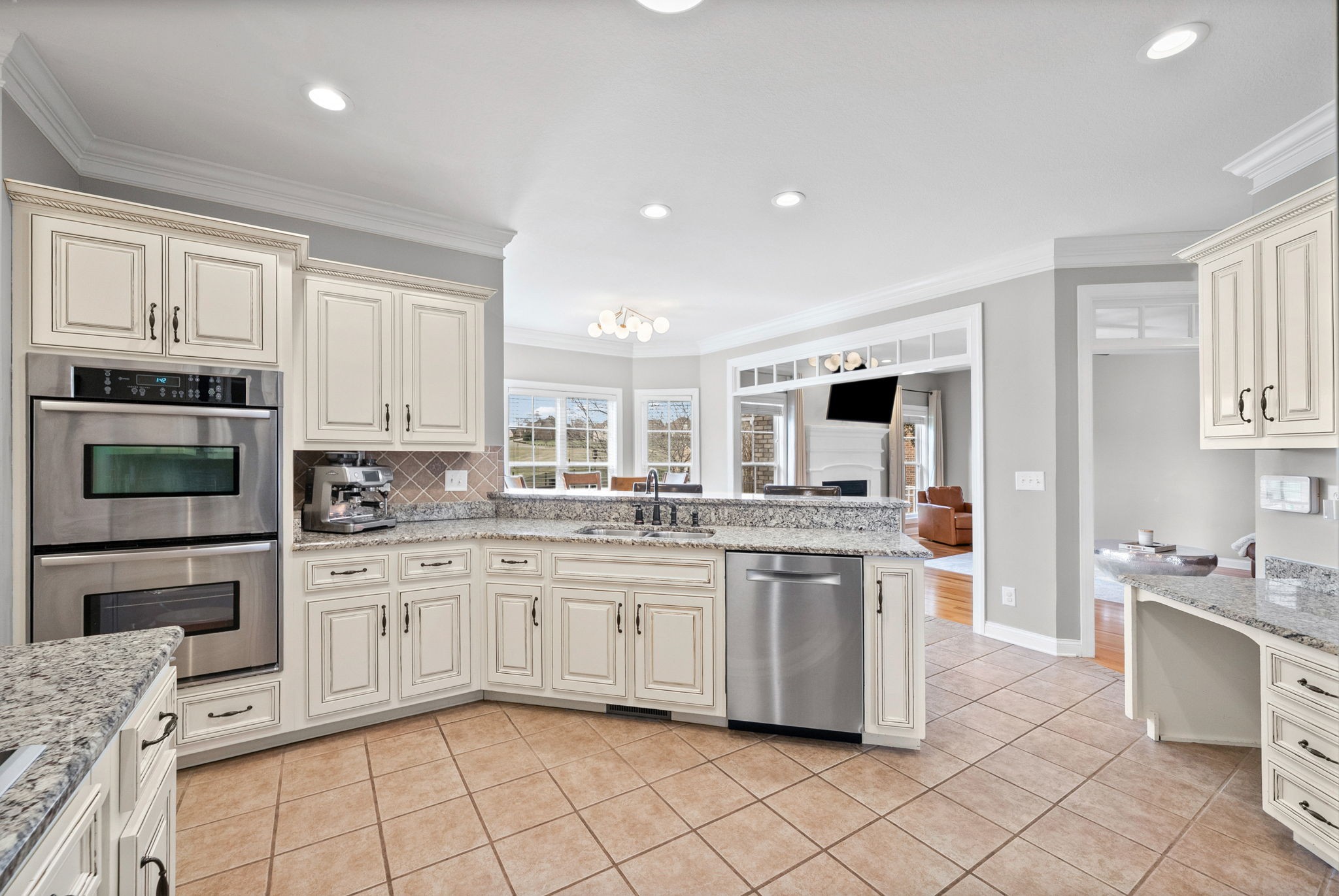 2484 Settlers Trace Clarksville TN 37043