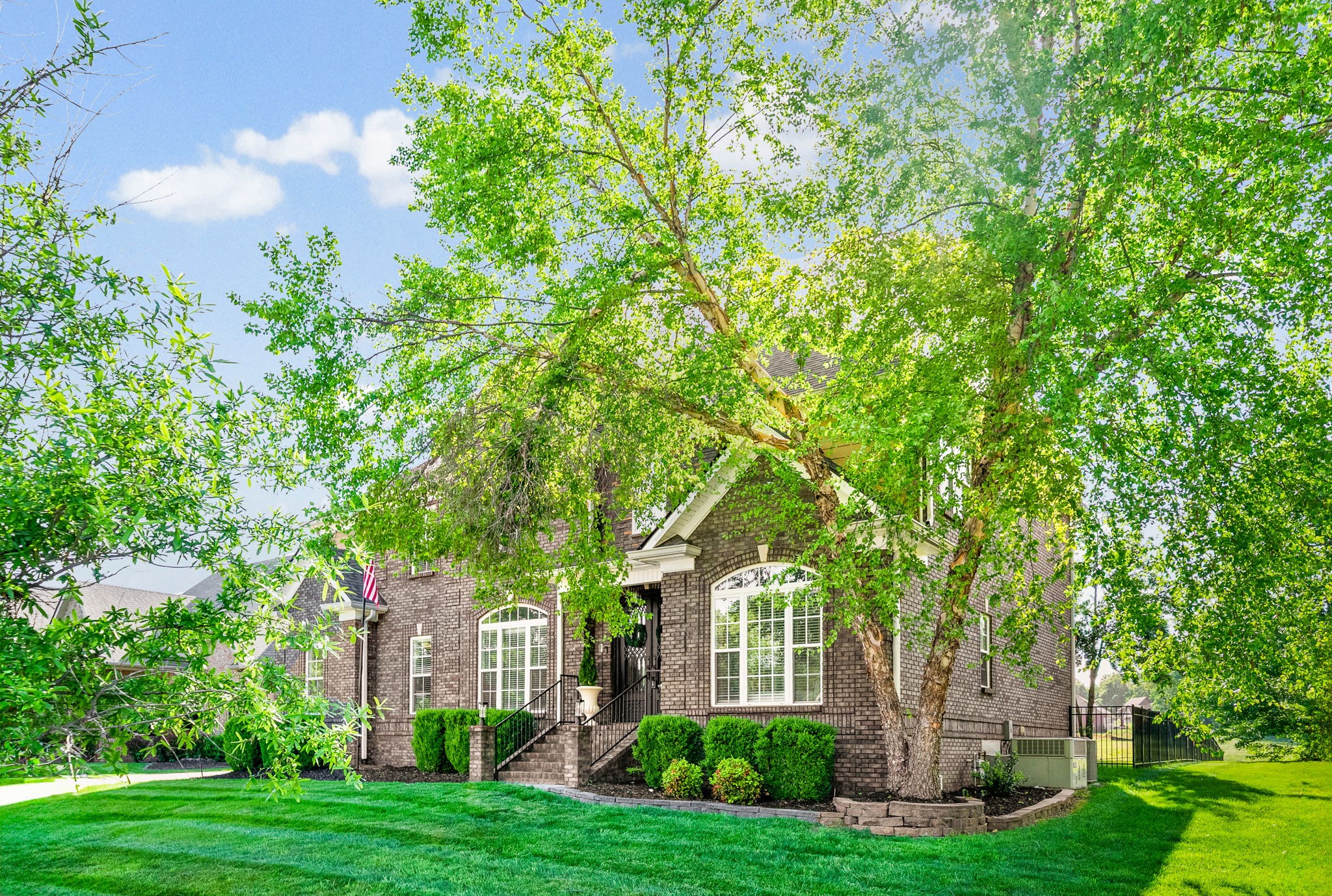 2484 Settlers Trace Clarksville TN 37043