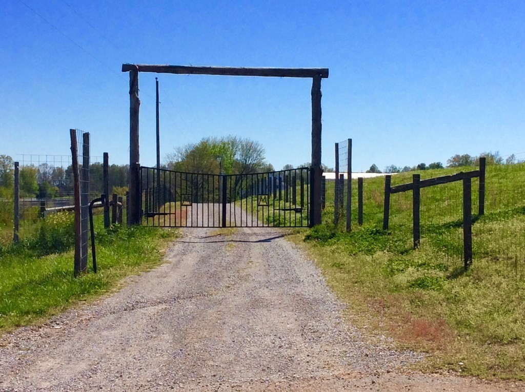 899 Messenger Road Sparta TN 38583