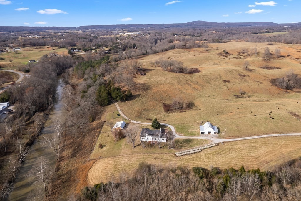 899 Messenger Road Sparta TN 38583