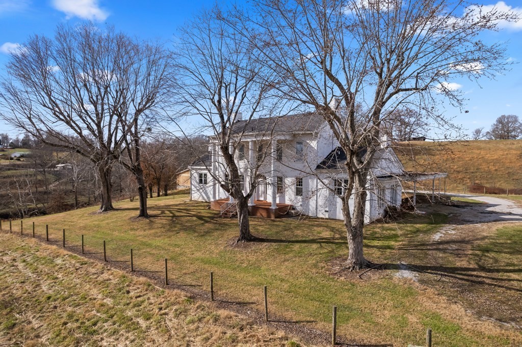 899 Messenger Road Sparta TN 38583