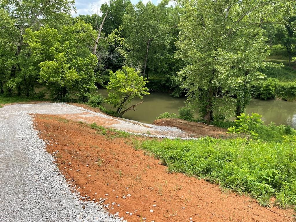 899 Messenger Road Sparta TN 38583