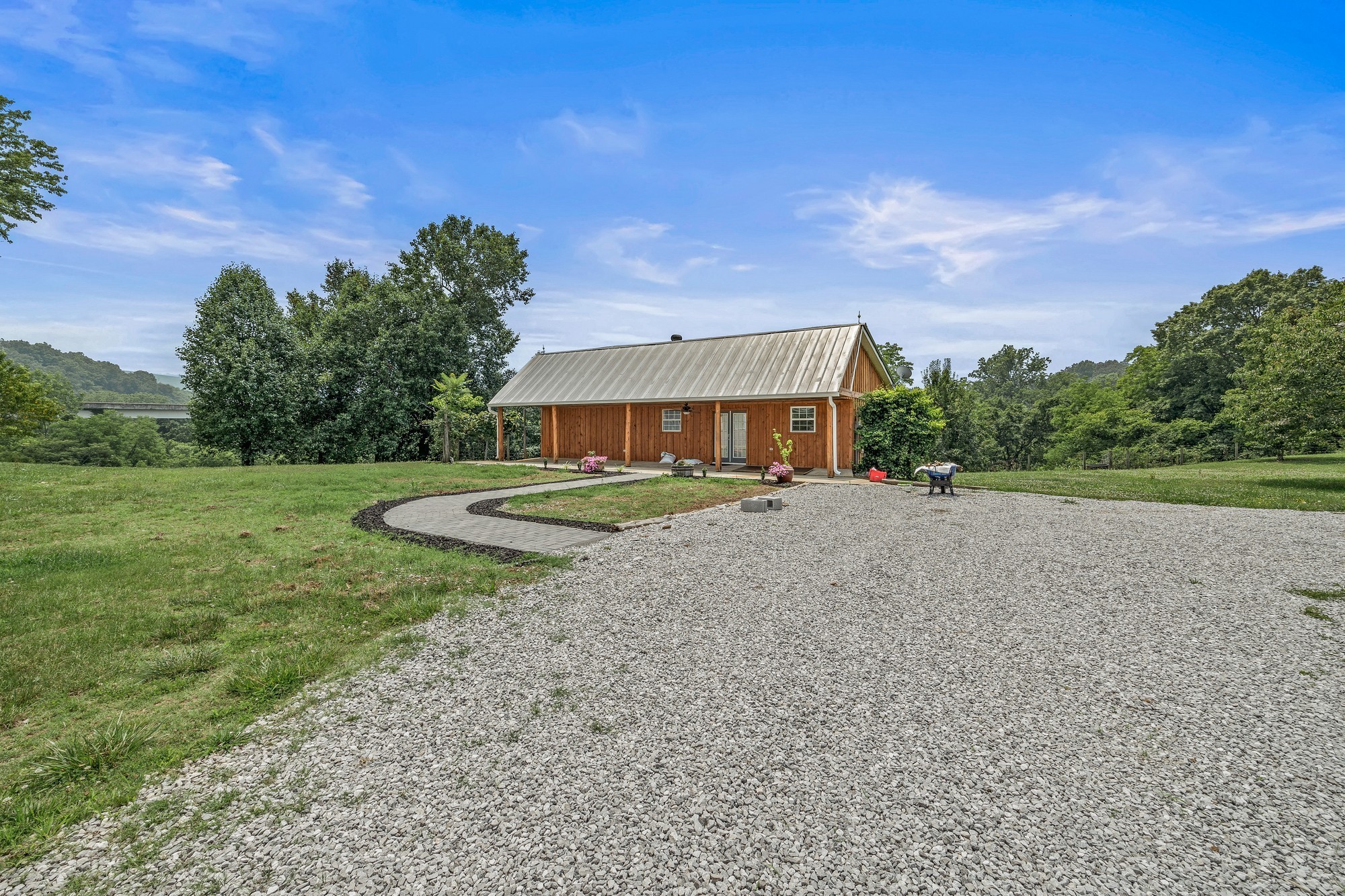 899 Messenger Road Sparta TN 38583