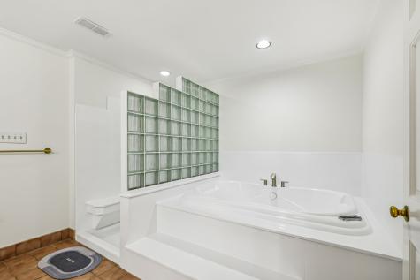 2428 Hidden Lake Circle Columbia TN 38401