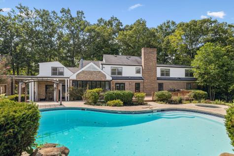 2428 Hidden Lake Circle Columbia TN 38401