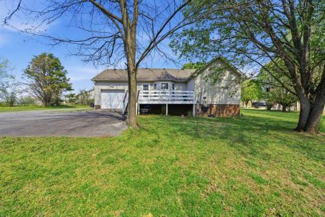 2006 Hunt Ct, E Pleasant View TN 37146