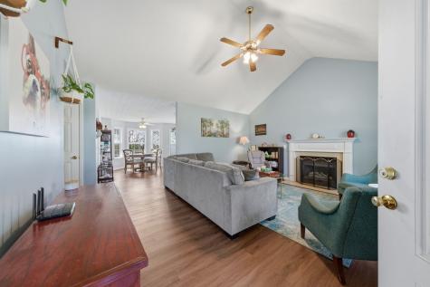 2006 Hunt Ct, E Pleasant View TN 37146