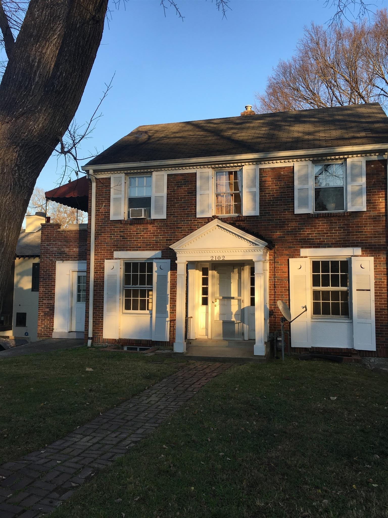 2102 20th Ave, S Nashville TN 37212