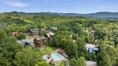 318 Alpine Mountain Way Sevierville TN 37863