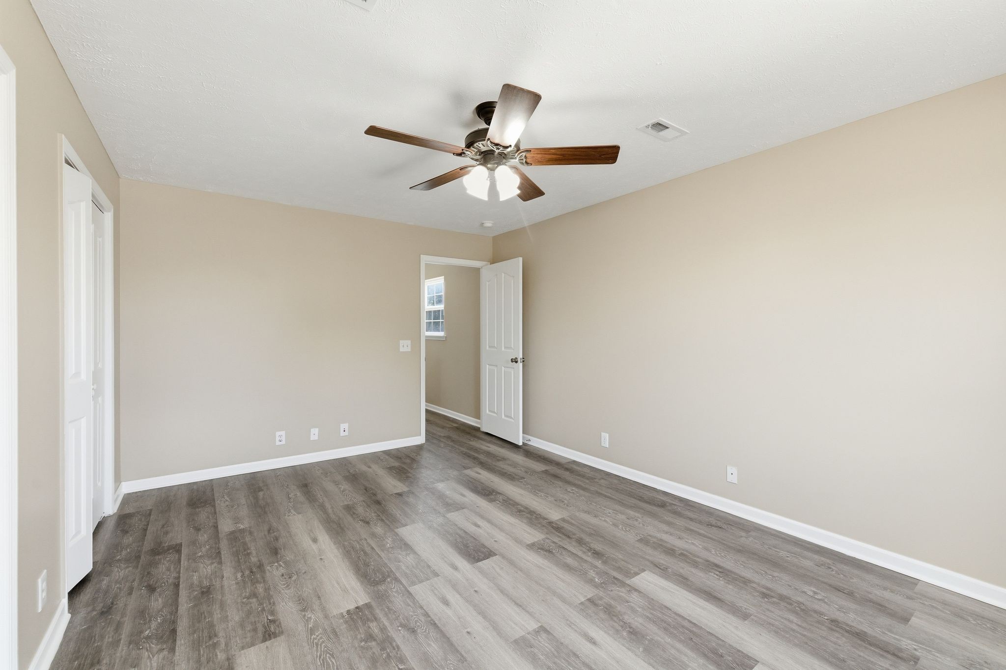 1327 Tonya Drive La Vergne TN 37086