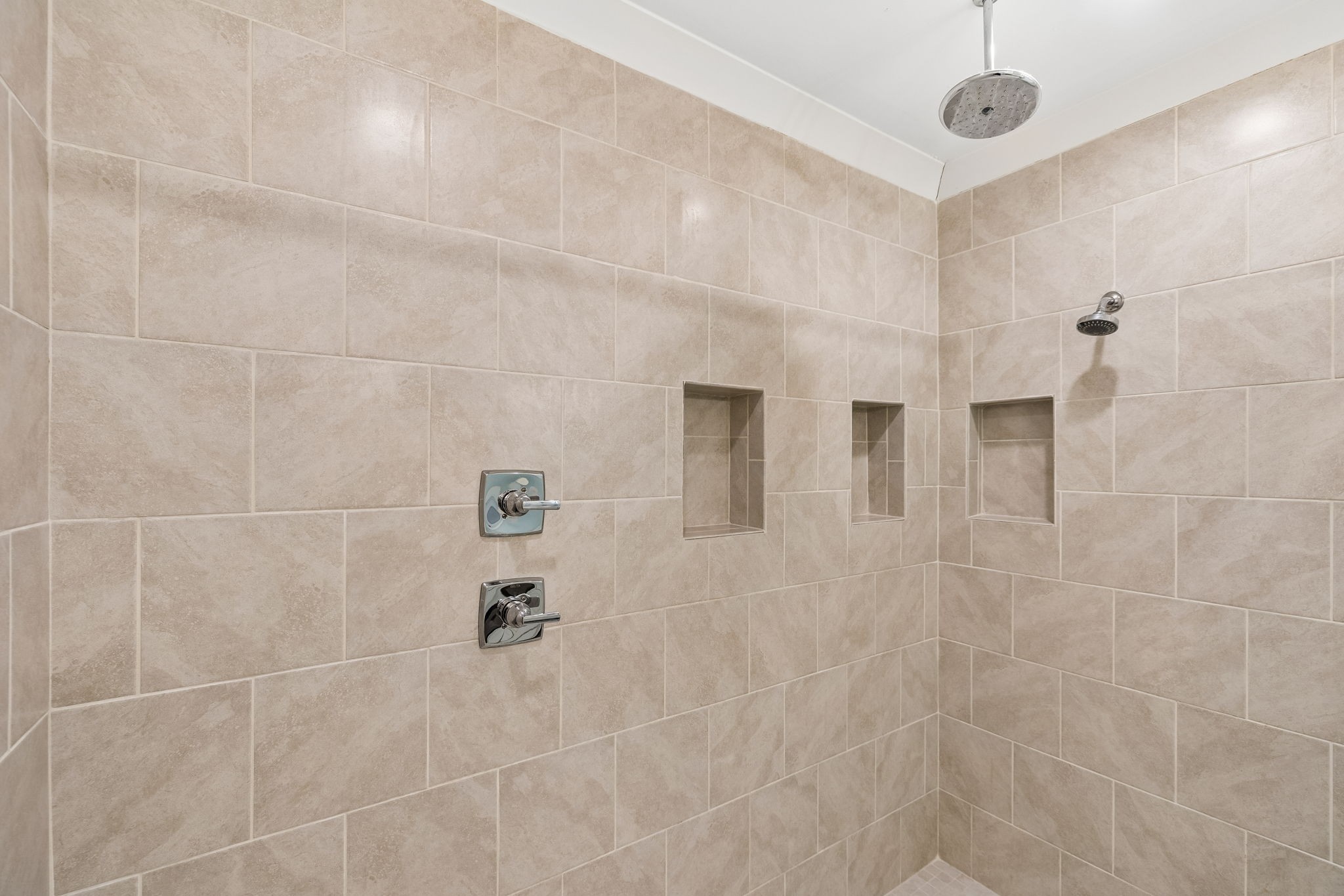 2001 General Martin Lane Franklin TN 37064