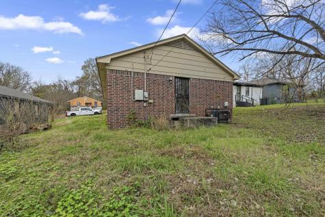 1656 Barton Street Memphis TN 38106