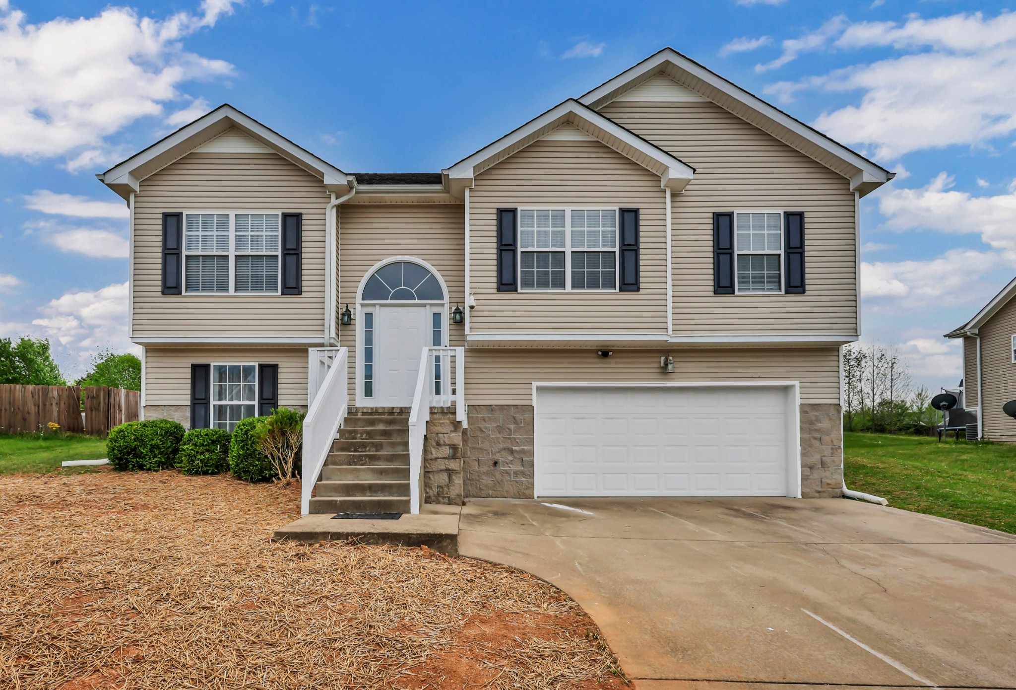 1608 Broad Circle Clarksville TN 37042