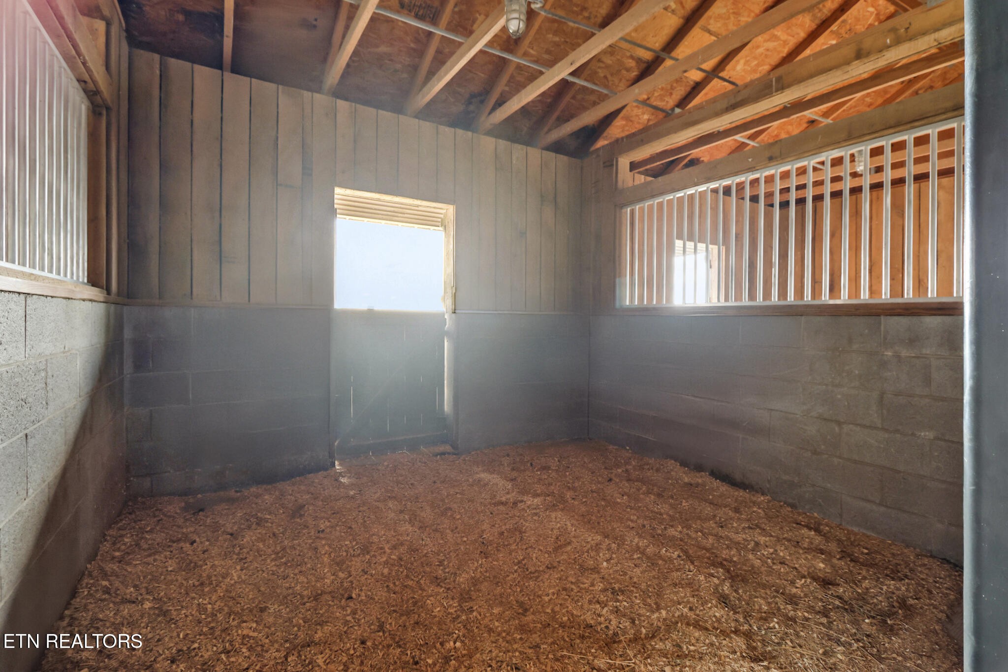 1201 Bridle Trail Spencer TN 38585