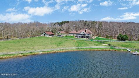 1201 Bridle Trail Spencer TN 38585