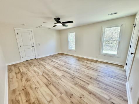 220 Friendship Hollow Road, S Pleasant Shade TN 37145