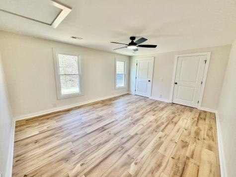 220 Friendship Hollow Road, S Pleasant Shade TN 37145