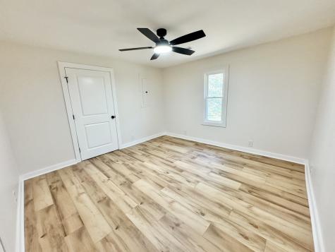 220 Friendship Hollow Road, S Pleasant Shade TN 37145