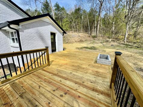 220 Friendship Hollow Road, S Pleasant Shade TN 37145