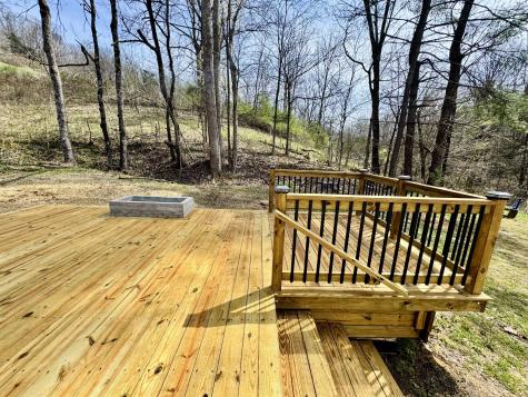 220 Friendship Hollow Road, S Pleasant Shade TN 37145